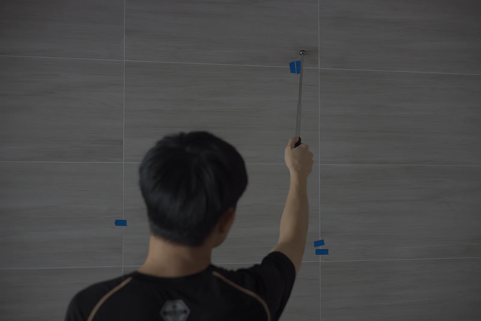 Sounding every wall and floor for hollow tiles